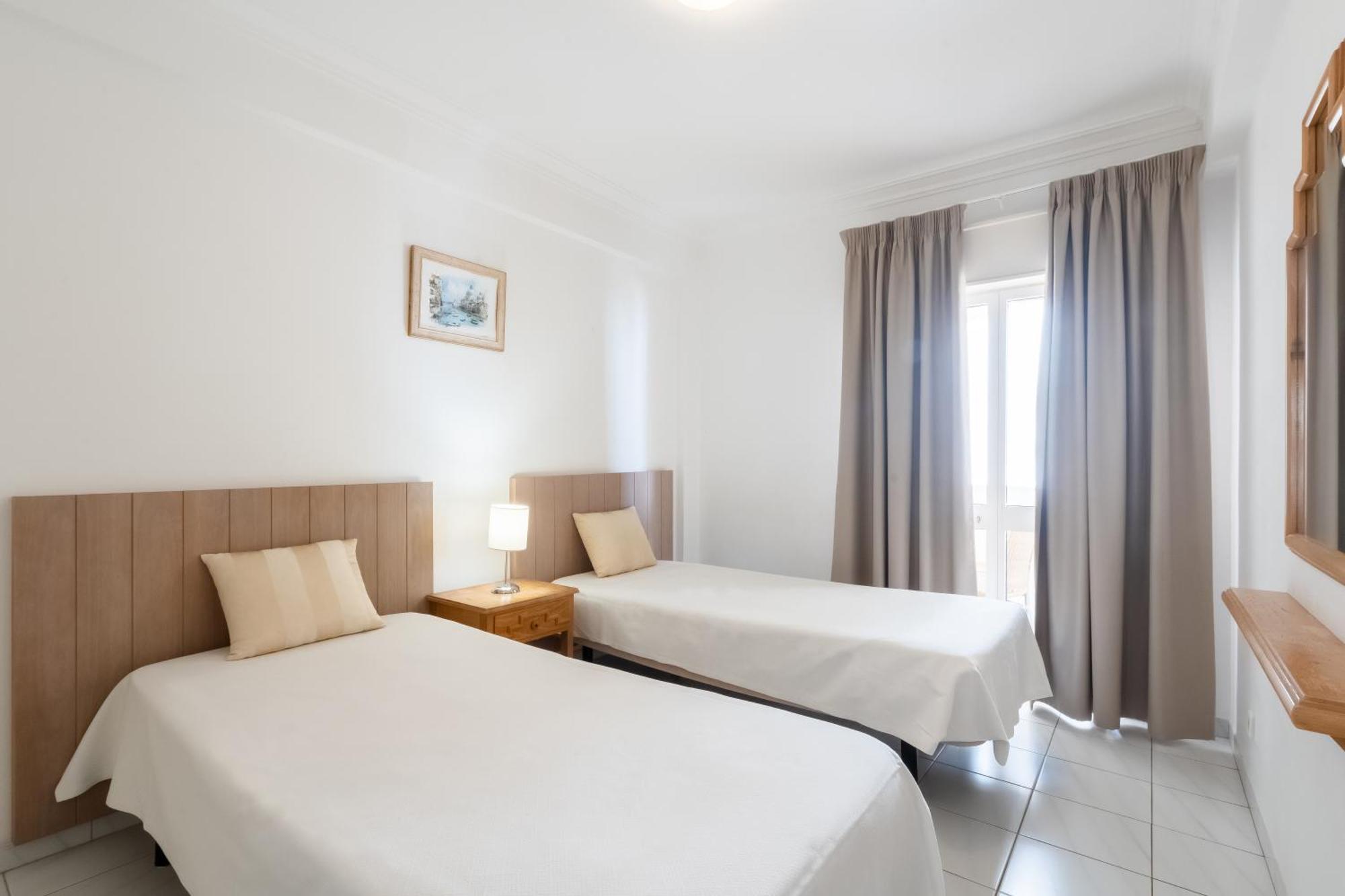 Atlantida By Garvetur Apartment กัวเตย์รา ภายนอก รูปภาพ